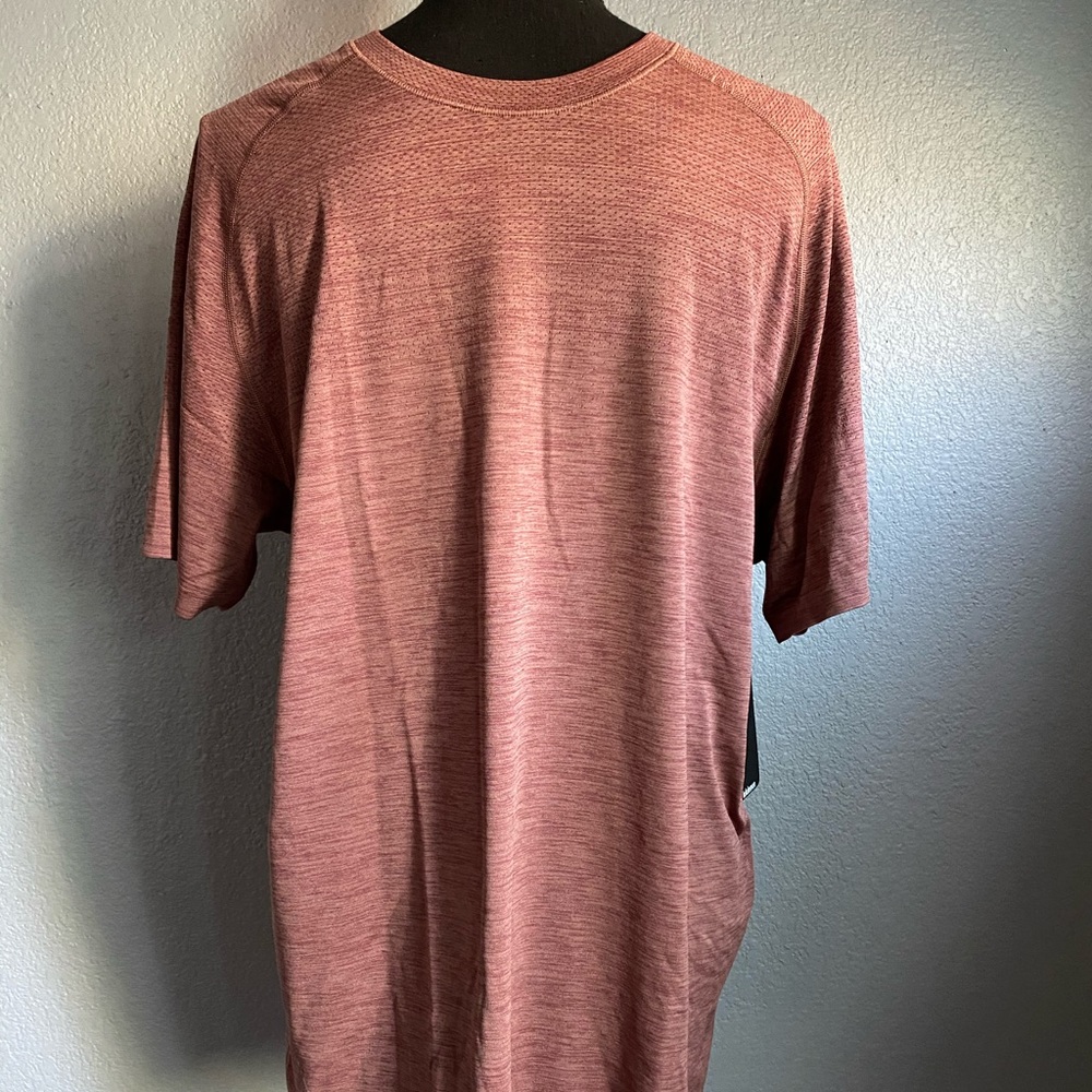 Lululemon metal vent tech ss